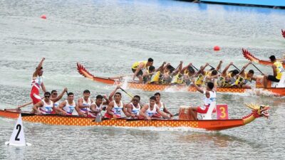 Sabet Emas Perahu Naga Indonesia Tetap Posisi 13 WASPADA