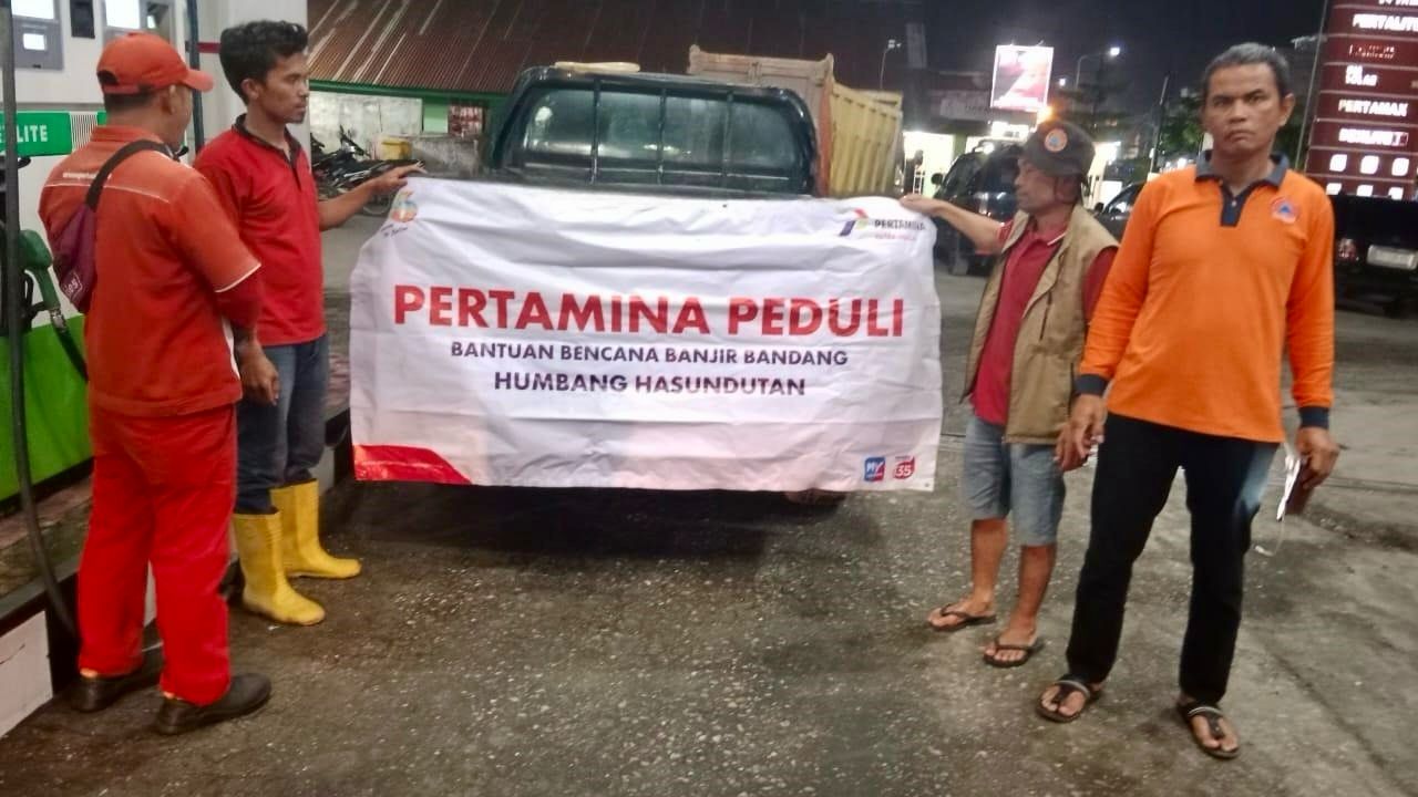 Pertamina Salurkan Bantuan Kepada Korban Banjir Dan Longsor Di Humbahas