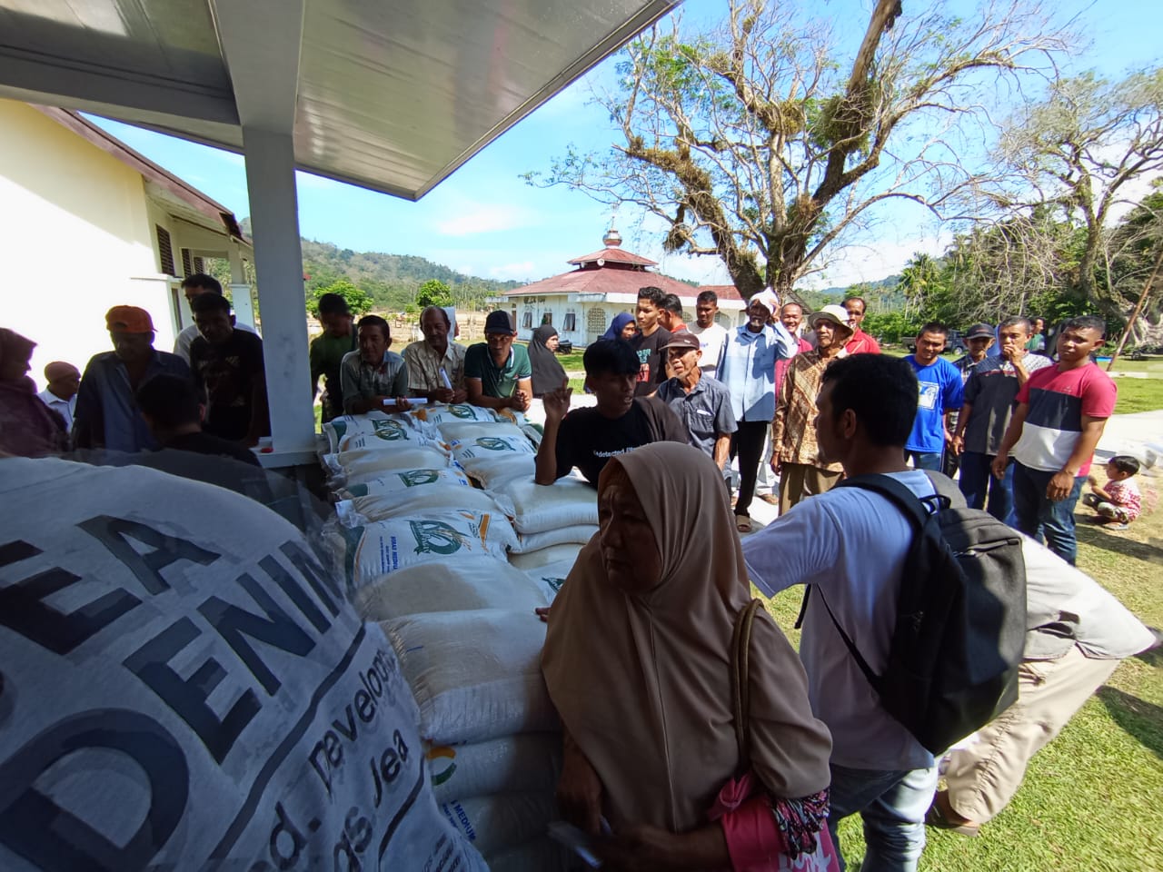 922 KPM Pulo Aceh Terima Bantuan Beras Cadangan Pangan