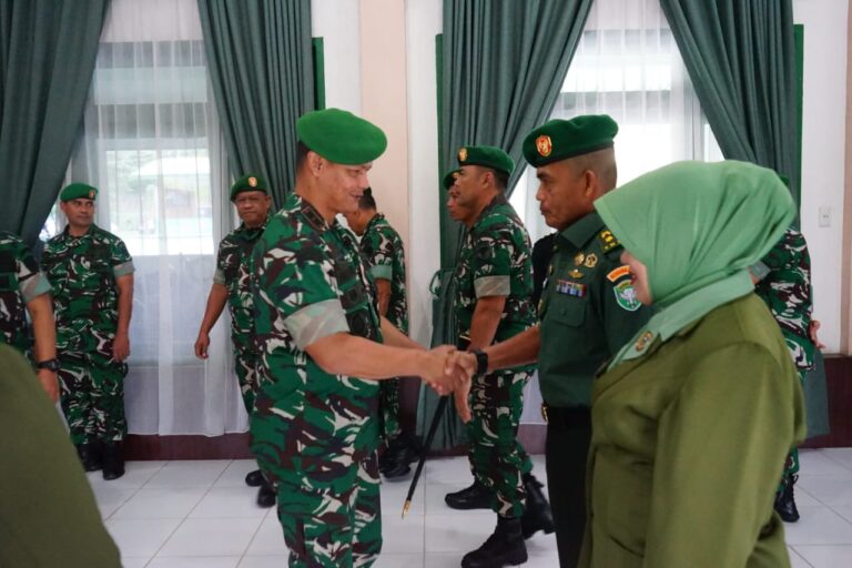 Dandim Aceh Tamiang Pimpin Tradisi Satuan Penerimaan Warga Baru