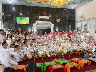 Ratusan Siswa Asy Syafi’iyah Internasional Medan Khatam Alquran
