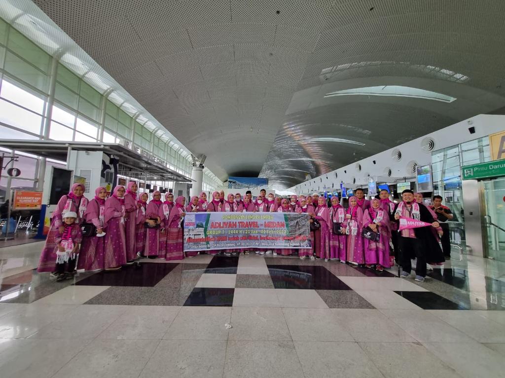 Adliyah Travel Berangkatkan 40 Jamaah Umrah