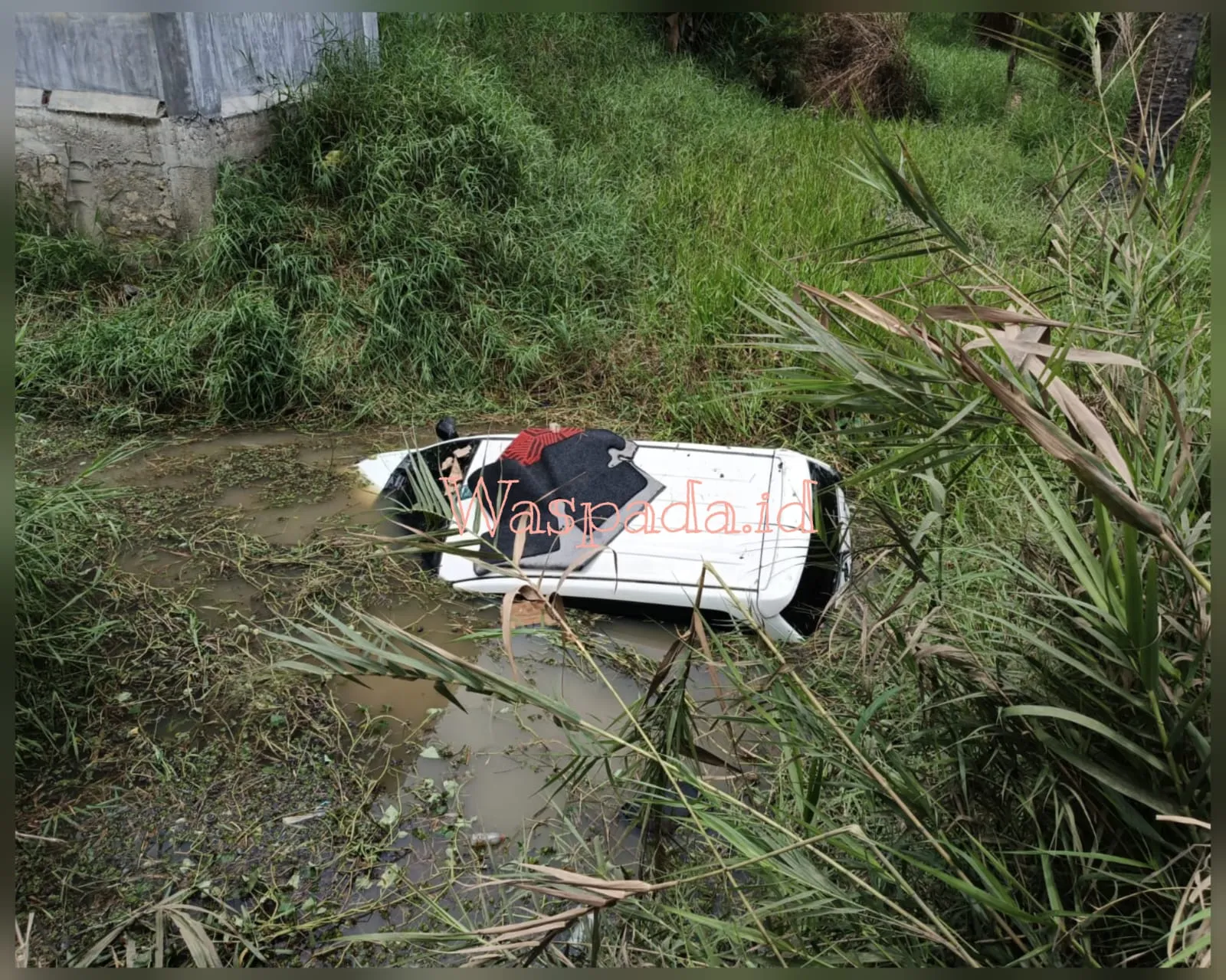 Mobil Avanza Terjun dari Jembatan di Sergai, Dua Korban Meninggal Dunia