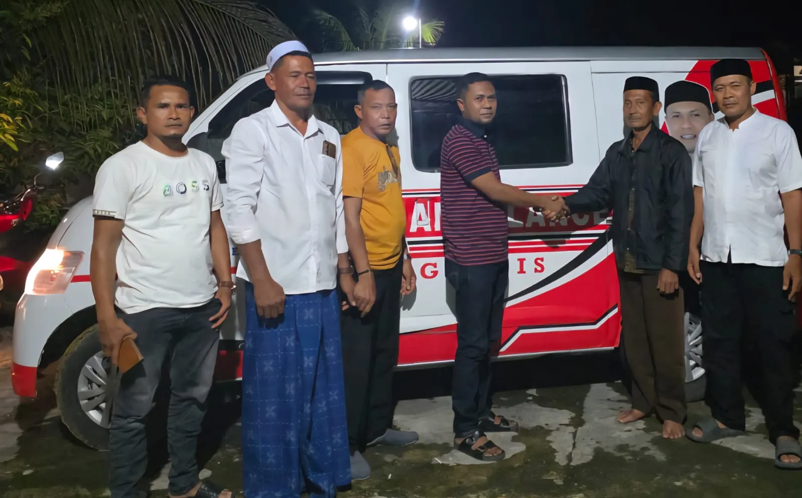 Idrus TM Sediakan Ambulans Gratis Pakai Uang Pribadi, Khusus Penjemputan Warga Kluet Tengah di RSUDYA