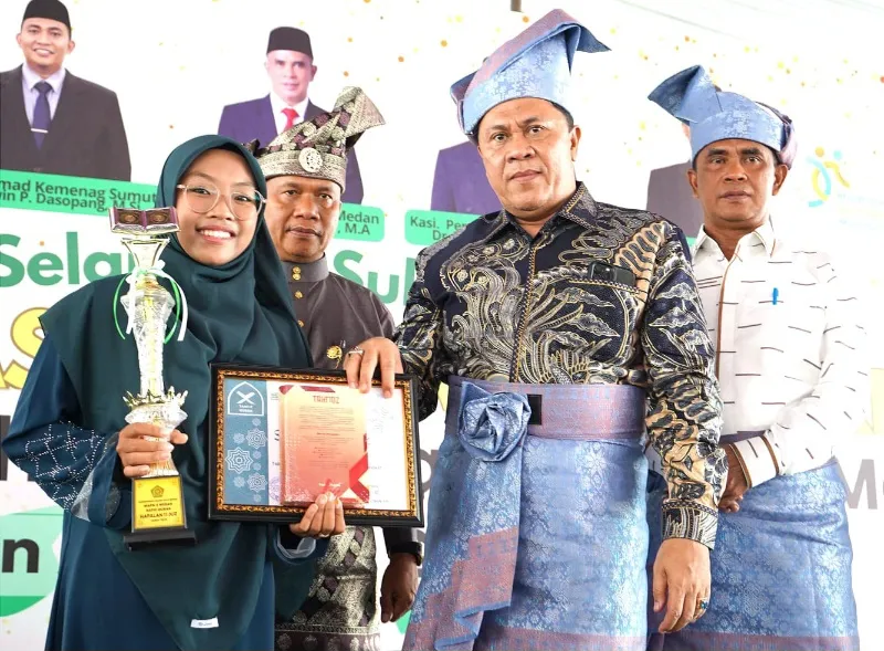 Ahmad Qosbi Dan Impun Siregar Lepas Siswa Kelas XII MAPN 4 Medan