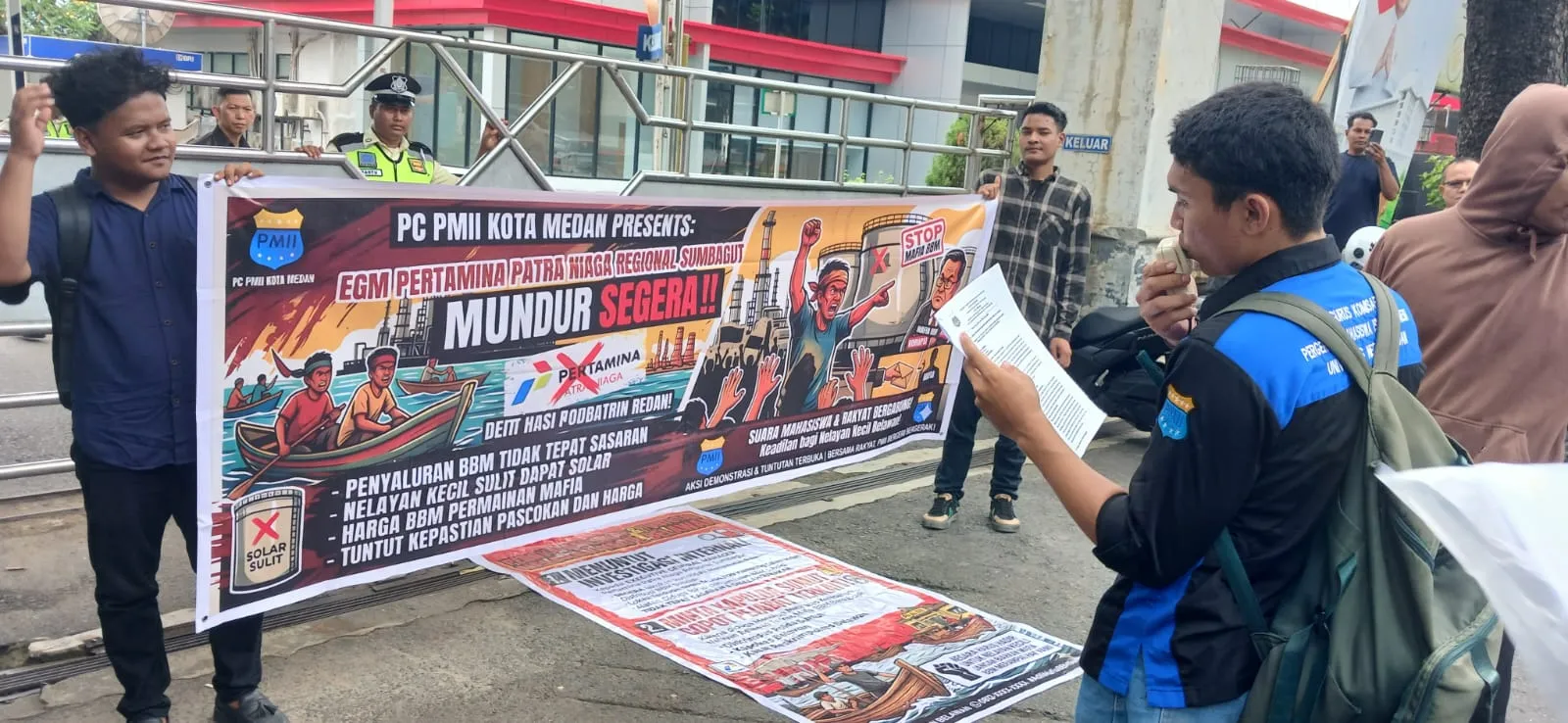 Dugaan Penyelewengan Solar Bersubsidi Nelayan, Mahasiswa Dan Nelayan Gelar Aksi Di Pertamina