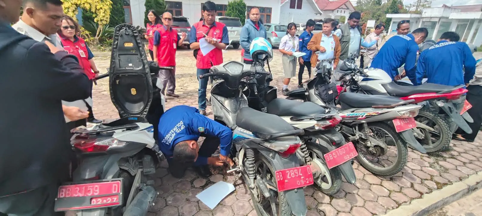 Tingkatkan PAD dan Amankan Aset, Pemkab Humbang Hasundutan Periksa Kendaraan Dinas