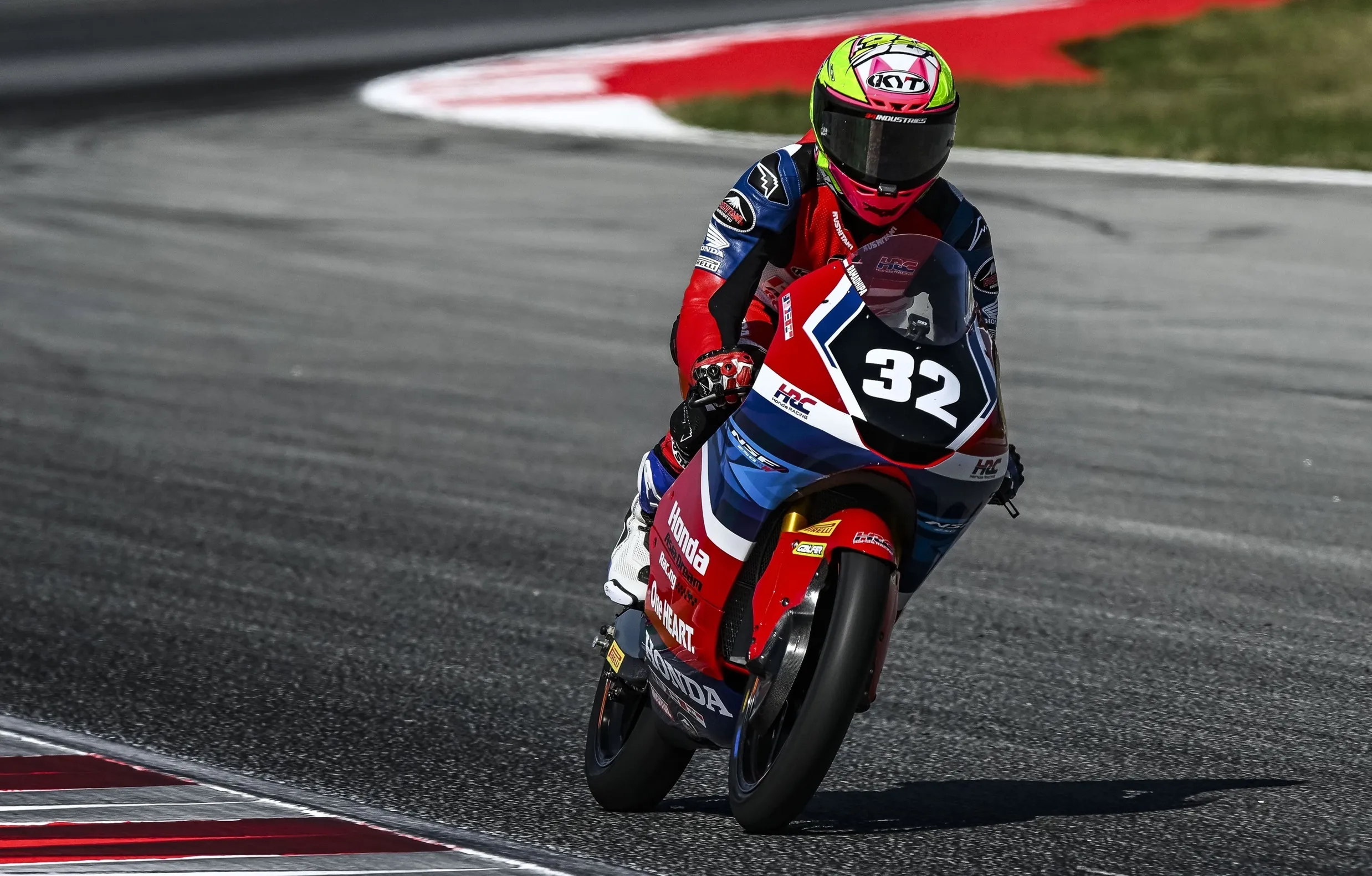Pebalap Astra Honda Siap Melesat Di Estoril