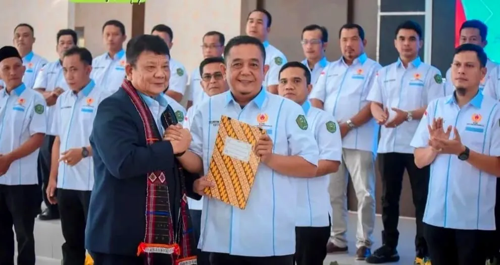 Hatunggal Lantik Pengurus KONI P. Sidimpuan Masa Bhakti 2026-2030