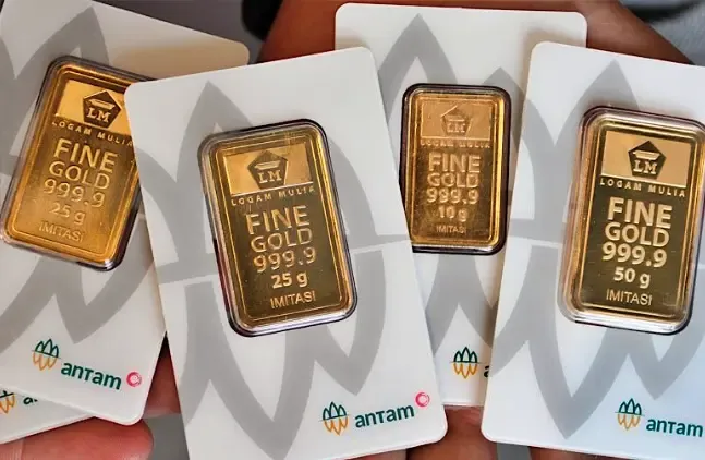 Harga Emas Antam Turun Rp8 Ribu, Buyback Ikut Melemah
