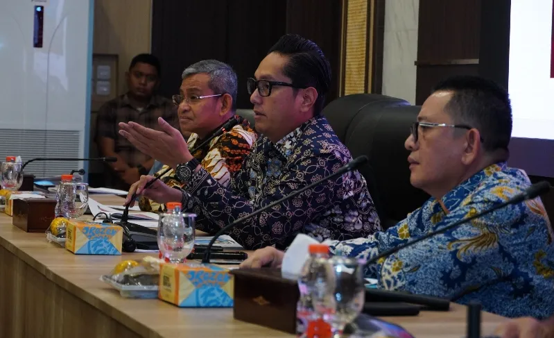 Dinilai Belum Maksimal, Wali Kota Medan Beri Tenggat Camat Tuntaskan Digitalisasi Bansos