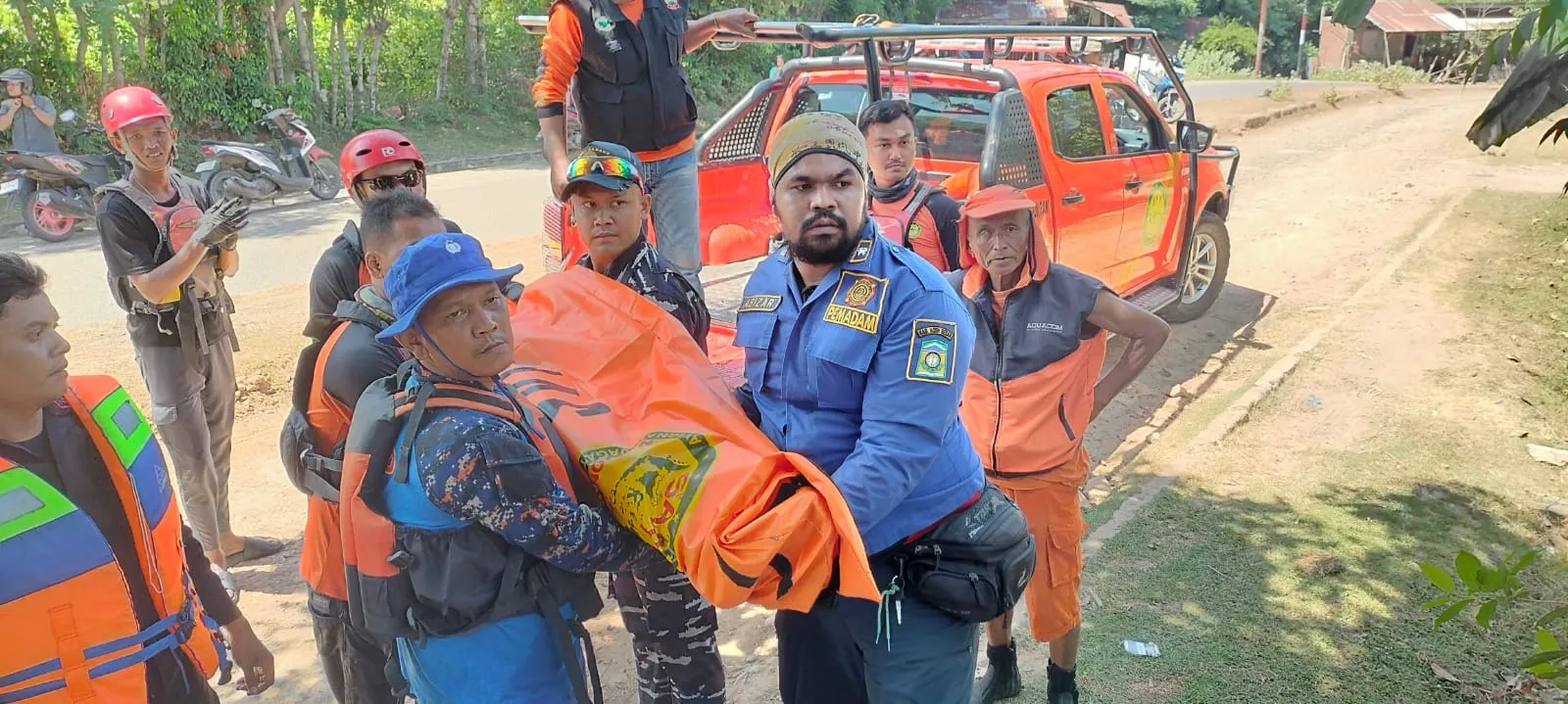 Satu Korban Tenggelam di Pantai Ujong Batee Ditemukan Meninggal, 3 Masih Hilang