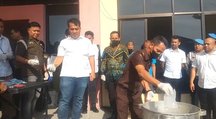 Tak Beri Ruang Peredaran Narkoba, Polresta Deliserdang Musnahkan Barang Bukti