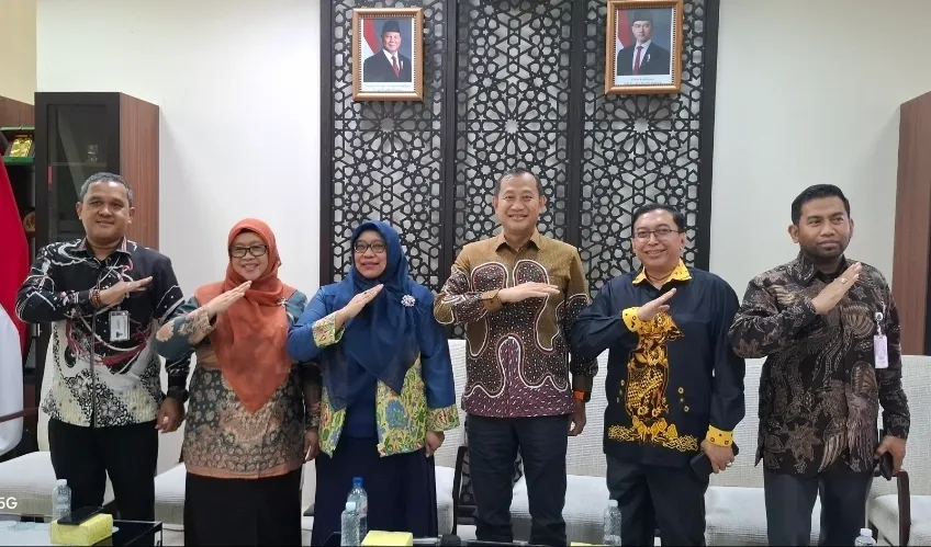 Hampir Separuh Travel Umrah Tak Aktif, Kemenhaj Siapkan Penertiban