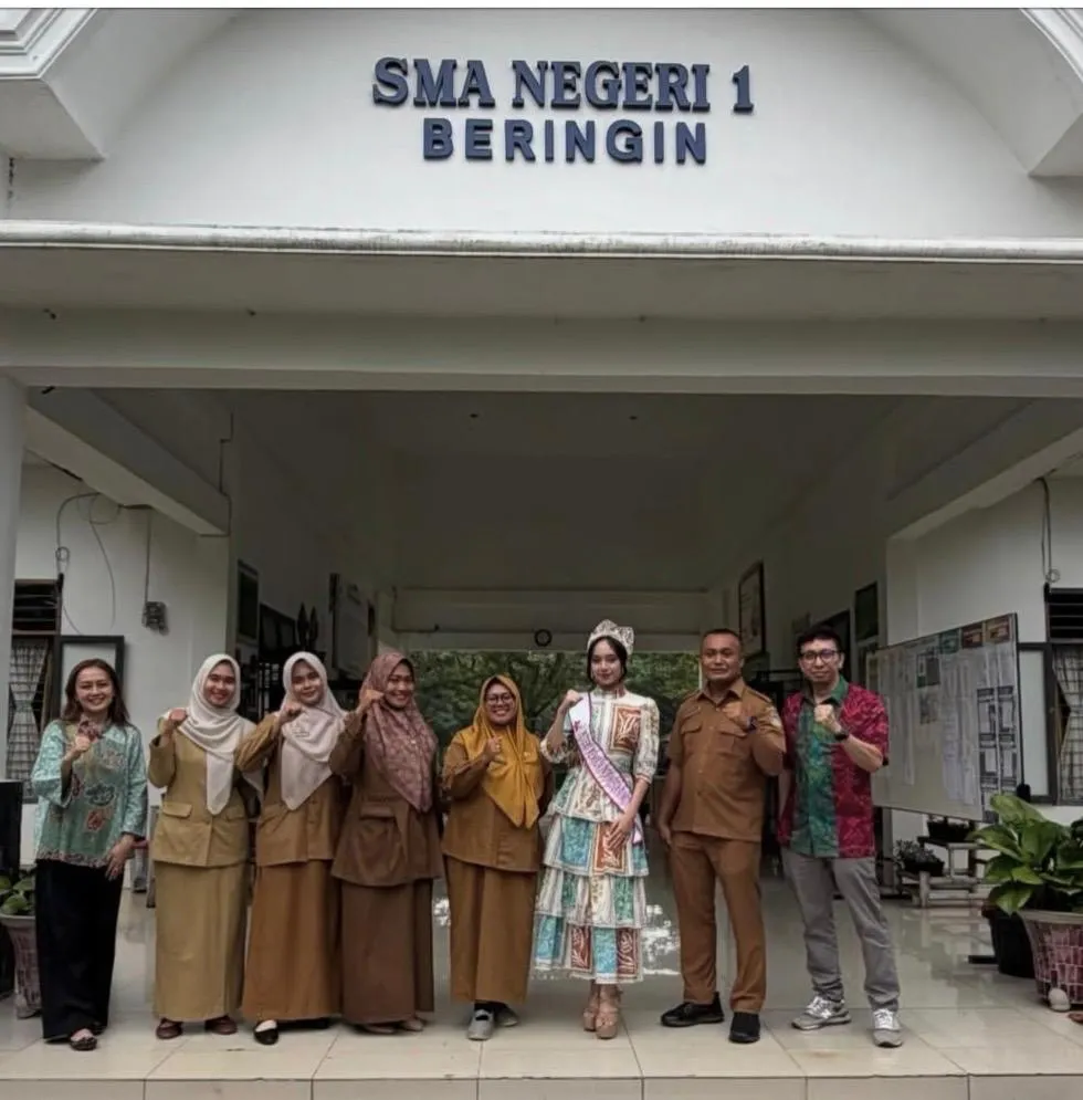 Gaungkan "Generasi Cerdas Tanpa Pergaulan Bebas", Sarah Carolyn Sambangi Sekolah Di Sumut