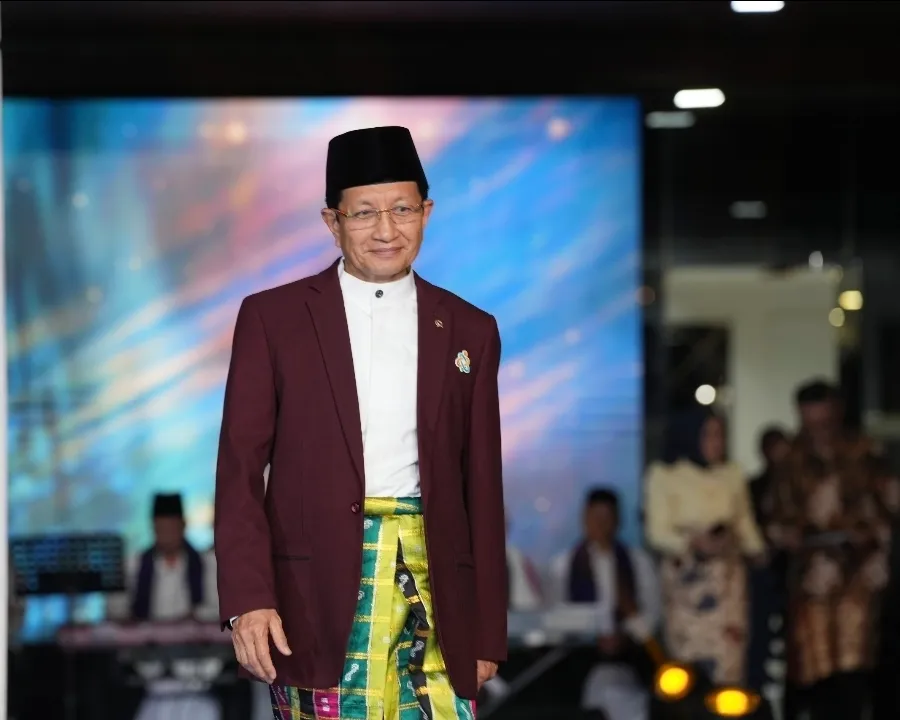 Festival Sarung dan Peci Santri 2026, Kemenag Dorong Ekonomi Kreatif Pesantren
