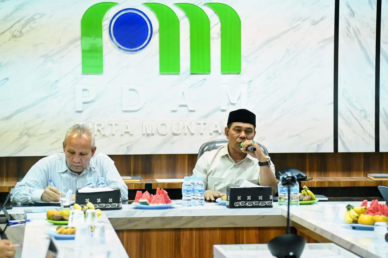 Bupati Aceh Besar Ikuti Pemaparan Rencana Bisnis Perumda Tirta Mountala 2026–2030