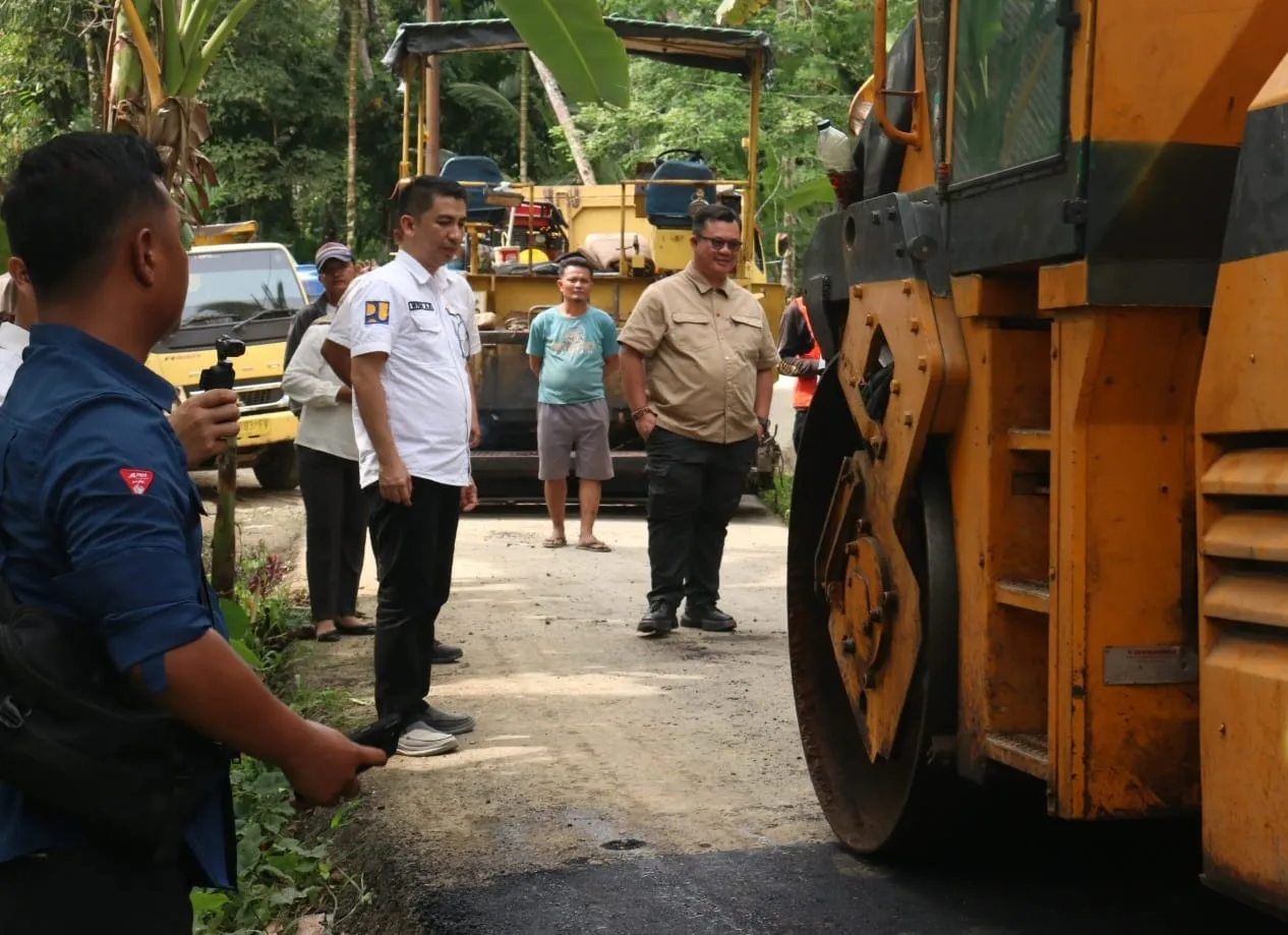 Wali Kota Gunungsitoli Tinjau Penanganan Infrastruktur Jalan Ruas Helefanikha–Tetehösi II