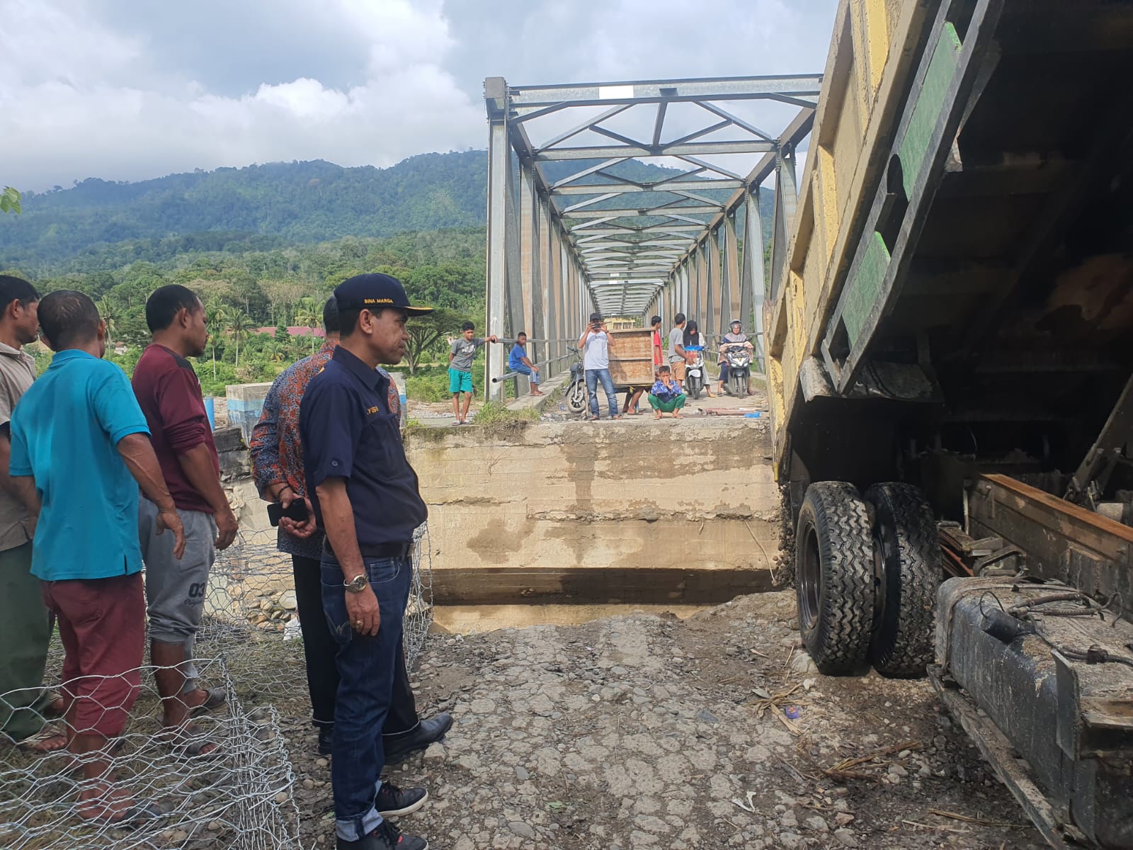 Oprit Jembatan Tanjung Aceh Tenggara Yang Ambruk Diperbaiki