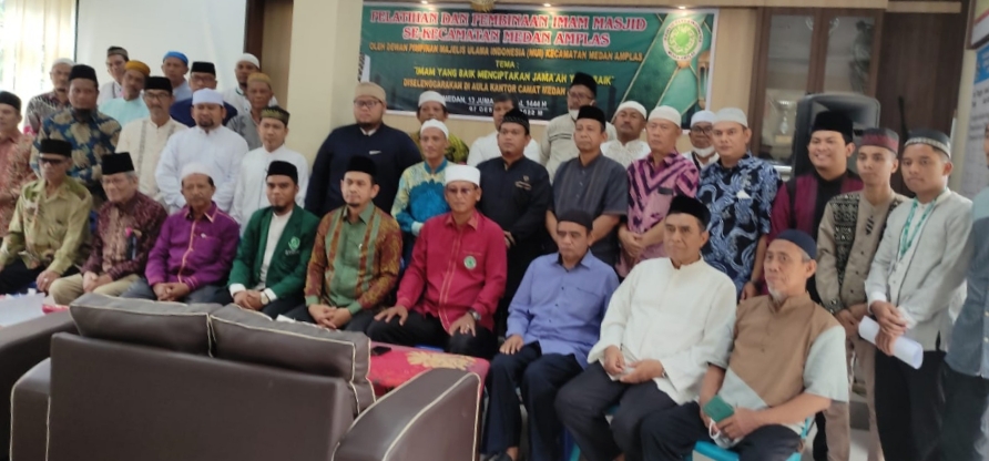 MUI Medan Amplas Gelar Pembinaan Dan Pelatihan Imam Masjid