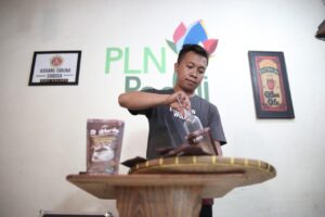 Produksi Kopi Si Karta Naik Berkat Bantuan PLN Peduli