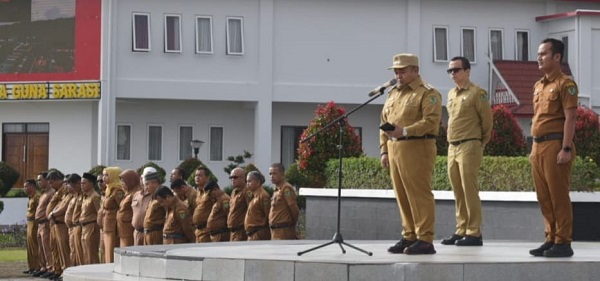 Bupati Tapsel Instruksikan Kinerja 2023 Sesuai Visi Misi