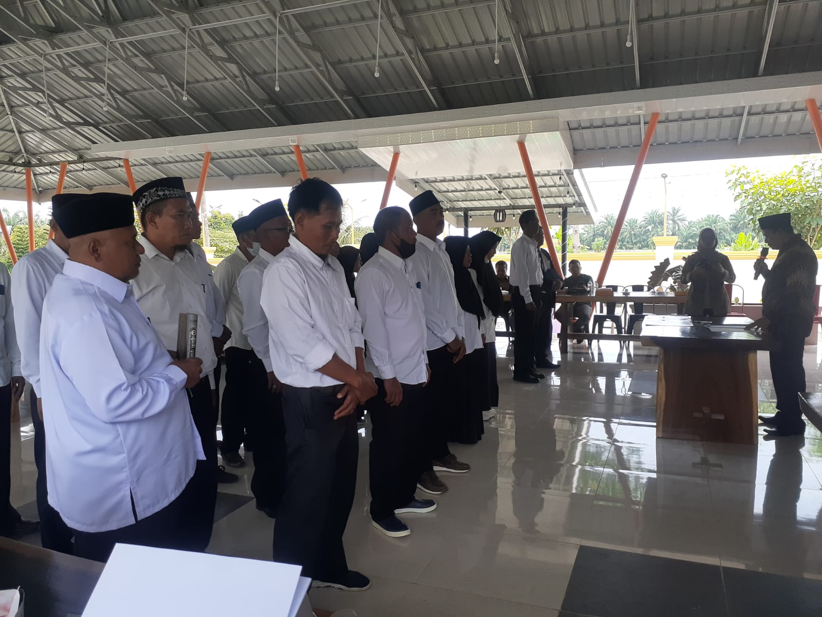 19 Panwaslu Desa Dan Kelurahan Di Airputih Ucapkan Sumpah Janji