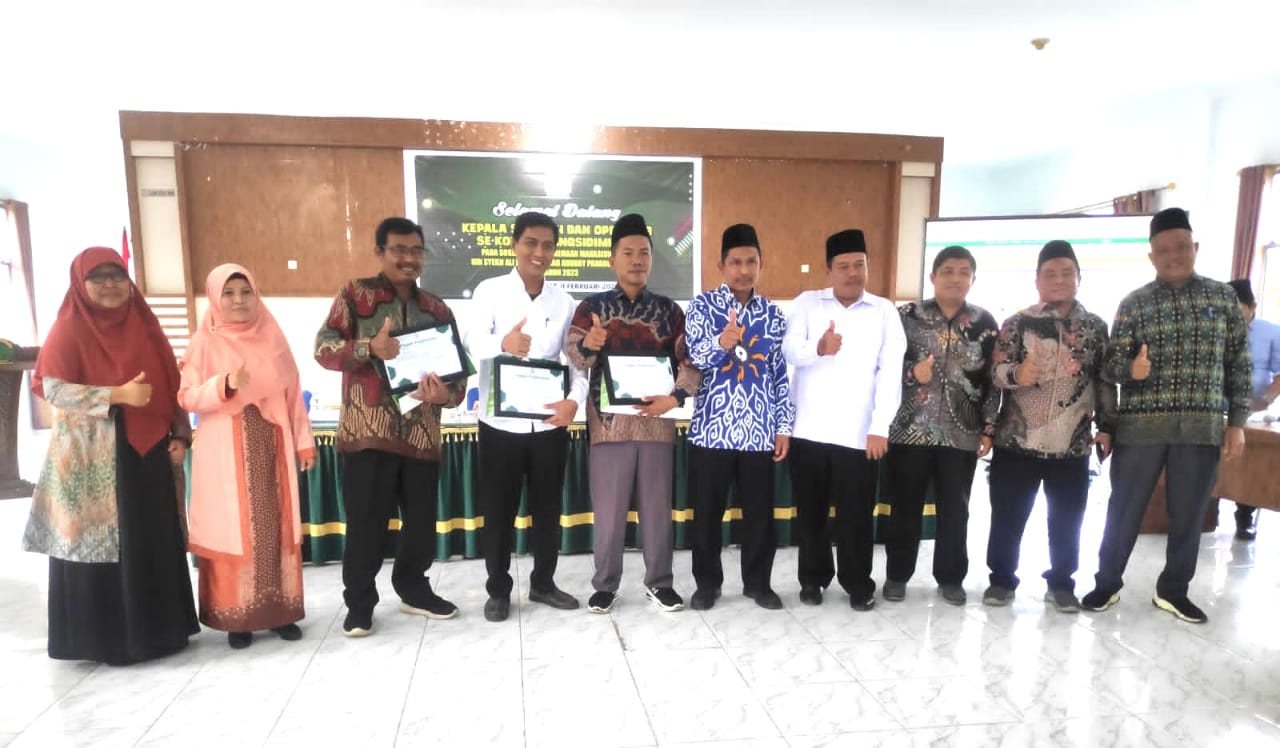 MAN 1 Padangsidimpuan Terima Penghargaan Dari UIN Syahada