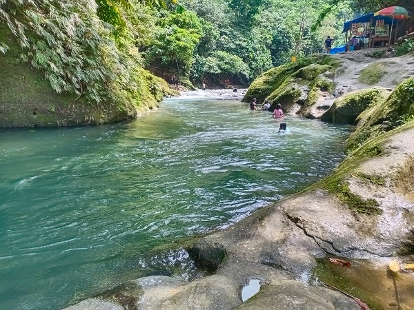 Serunya Berwisata Alam Di Desa Bartong