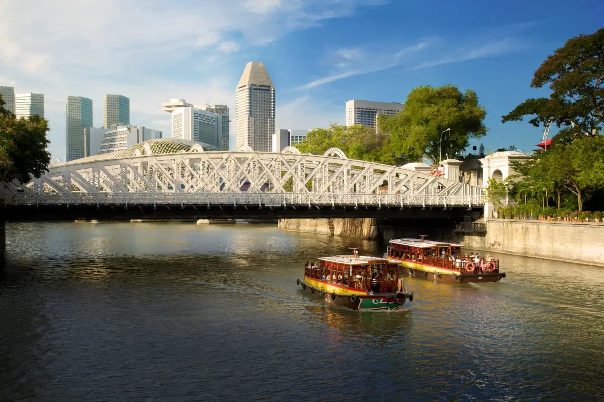 Jembatan Cavenagh Singapura