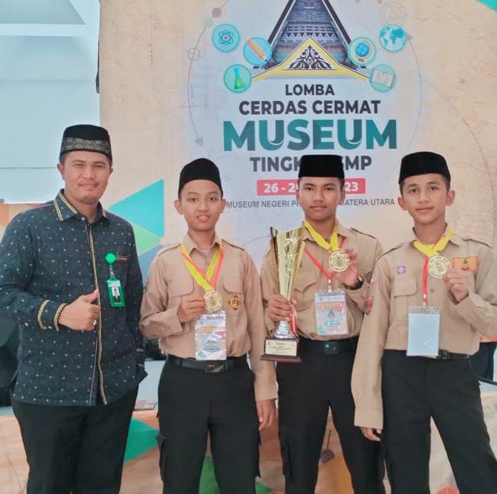 MTs Miftahul Husna Juara 1 Lomba Cerdas Cermat Museum