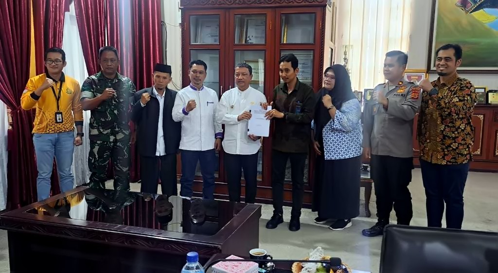 PLN UIP SBU melalui UPP SBU 2, melakukan pertemuan konsultasi Rencana Tindak Darurat (RTD) Bendungan PLTA Peusangan 1 & 2 (88 MW) dengan Forkopimda dalam kegiatan yang berlangsung di Pendopo Kantor Bupati Aceh Tengah, Jumat (6/10/2023).