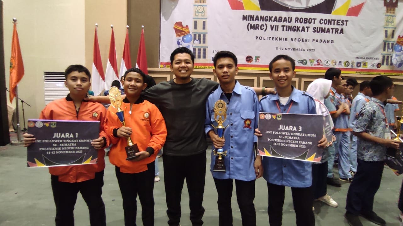 Tim Robotik Darul Mursyid Raih Juara 1 dan 3 Olimpiade MRC-VII Tingkat Sumatera 2023