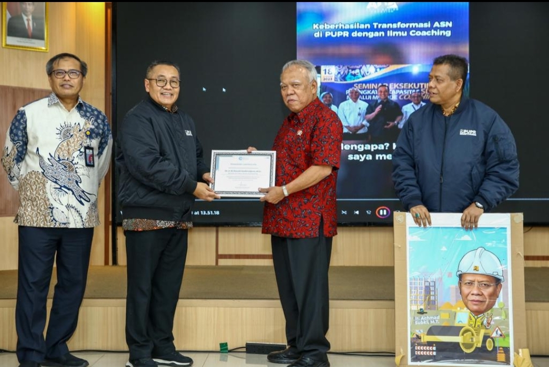 Menteri PUPR Terima Gelar Honorary Coach Profesional ESQ