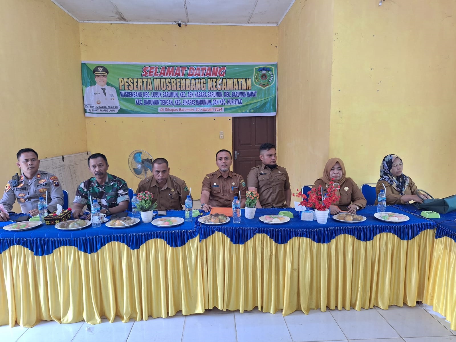 Musrenbang kecamatan di kecamatan Sihapas Barumun, Selasa (20/2) untuk zona 3. Diantaranya termasuk kecamatan Sihapas Barumun, Barumun Tengah, Aeknabara Barumun, Lubuk Barumun, Barumun Barat dan kecamatan Huristak.(Waspada/Ist)