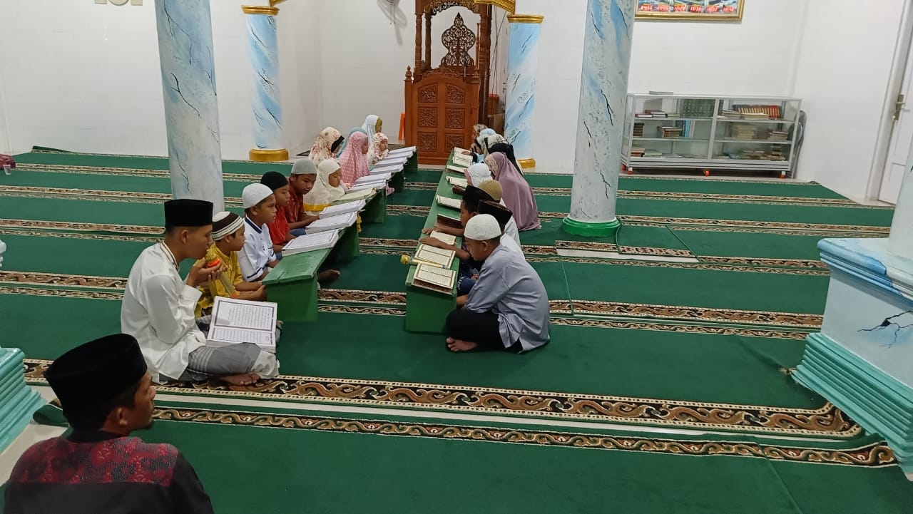 Remaja Mesjid Al-Ihsan Siborang Khatamkan Al Quran.