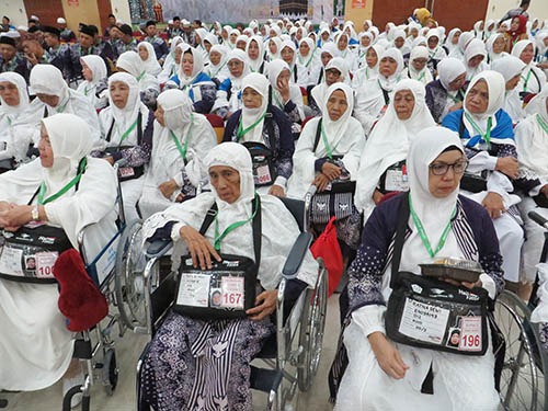 Kloter 12 Deliserdang Masuk Asrama Haji Medan