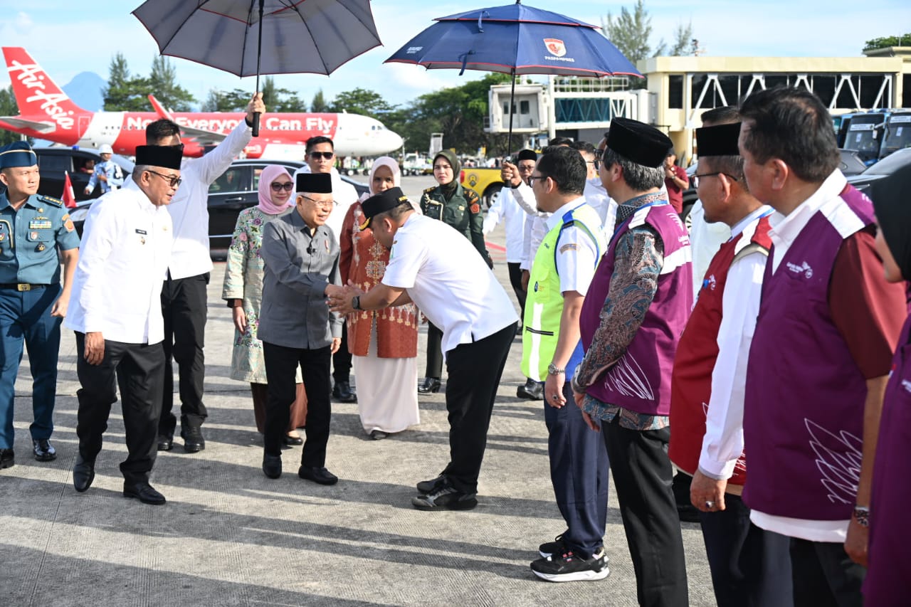 Wapres Lepas Langsung Keberangkatan Calhaj Aceh Besar