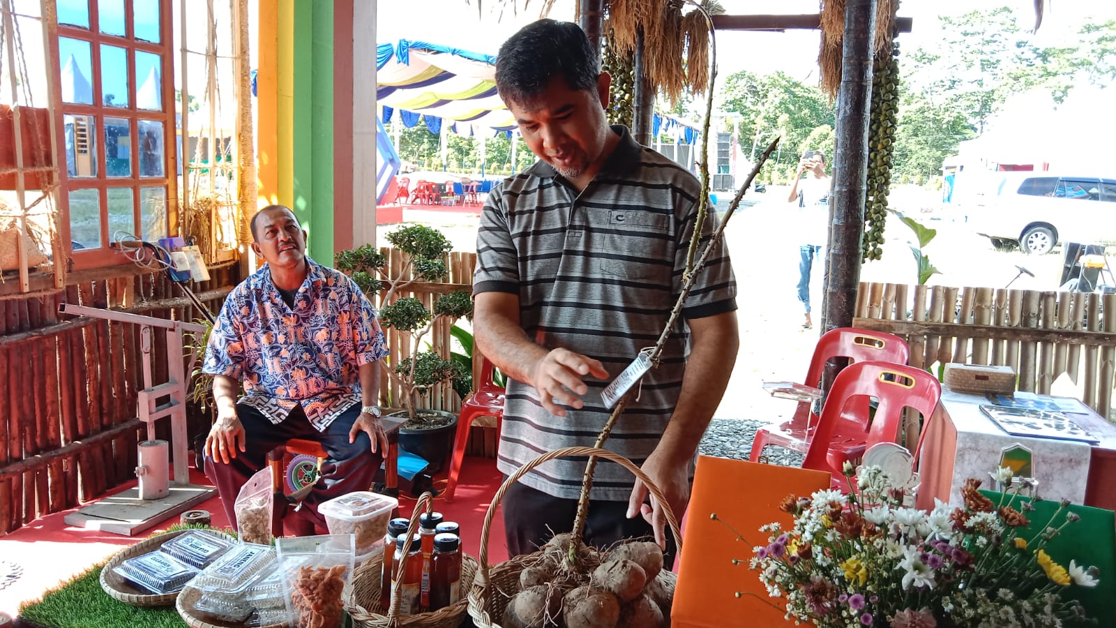 Stand TTG Aceh Besar Pamerkan Produk UMKM