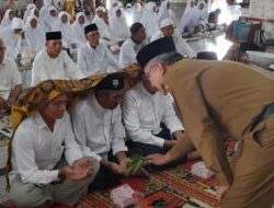 Pj Bupati Peusejuk Dan Lepas Keberangkatan Jamaah Haji Aceh Singkil