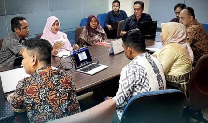   JALANNYA Rakor Bapenda Batubara dan PT Bank Sumut (Tbk) Medan dan konsultasi pengembangan sistem penerimaan pajak retribusi daerah.Waspada/Ist