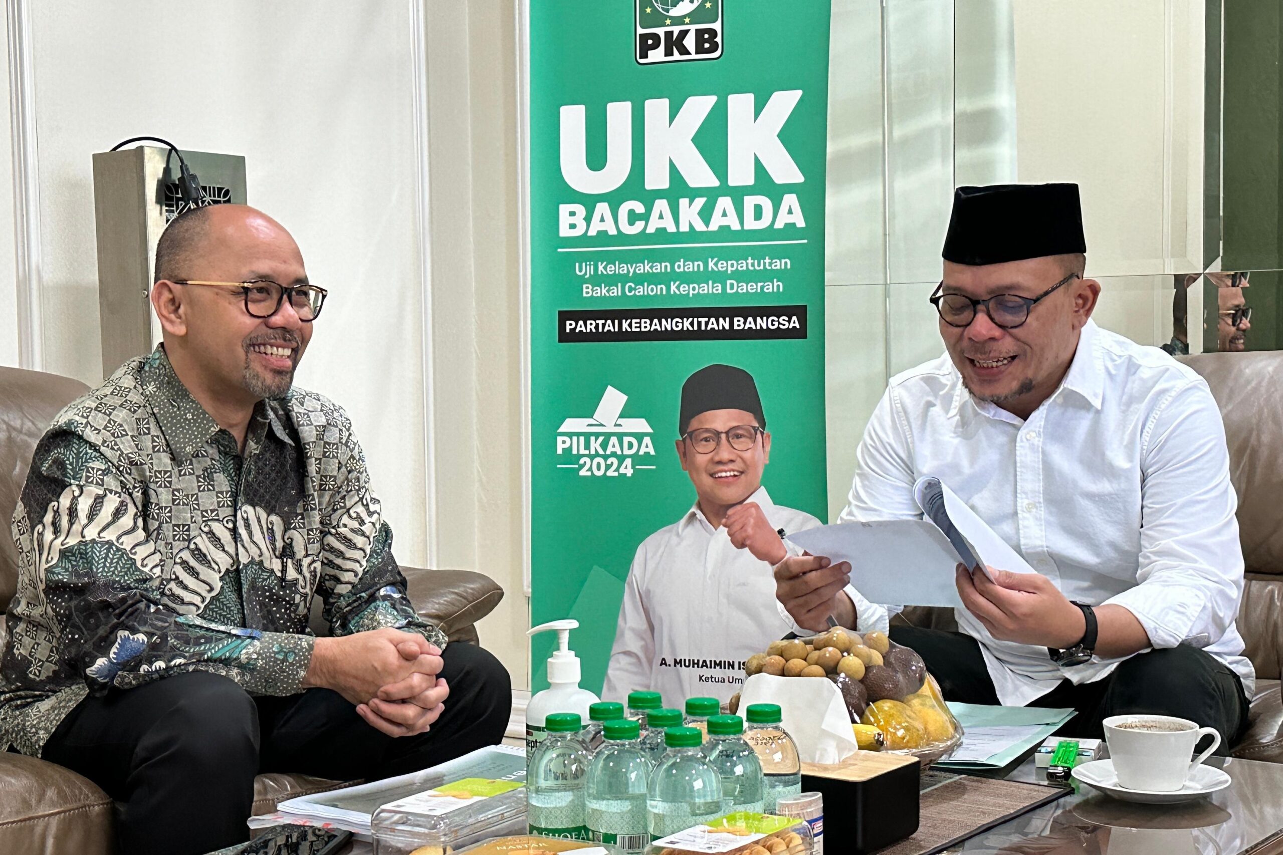 BARRY Simorangkir menjalani Uji Kepatutan dan Kelayakan (UKK) alias fit and proper test calon Gubernur Sumatera Utara hari ini, Selasa, (11/6). Waspada/Ist