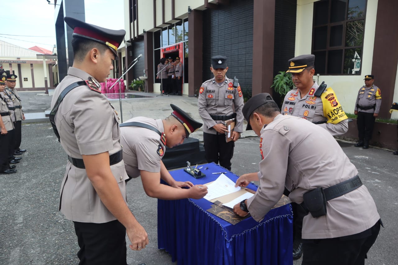 Kapolres Aceh Tengah Pimpin Sertijab Kabag SDM Dan 3 Kasat