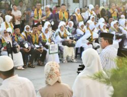 Pj Wali Kota Lepas 385 Calhaj Banda Aceh Menuju Tanah Suci Makkah