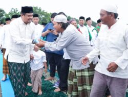 Wali Kota Medan Bersama Keluarga Shalat Idul Adha Di Lapangan Komplek Tasbih I