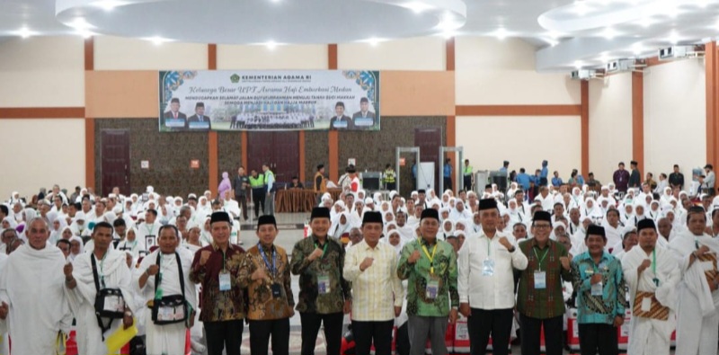 Lepas Kloter 24 Kakanwil Kemenag Sumut Ingatkan Jamaah Jaga Stamina