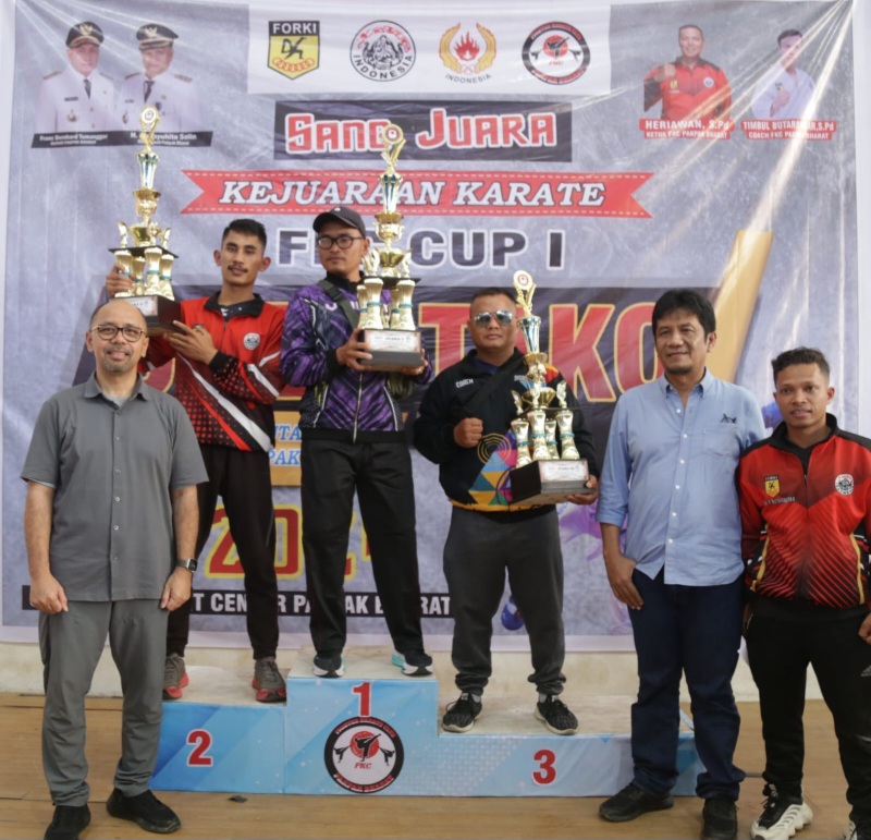 Barry Saksikan Pertandingan FKC Cup I Open Tako Sumut Piala Bupati Pakpak Bharat 