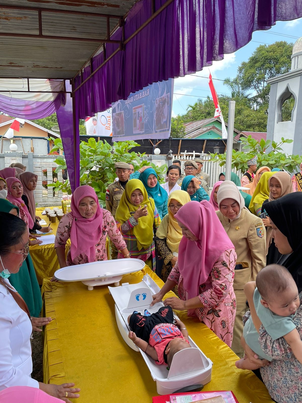 KEGIATAN Monitoring TP PKK Provsu di desa yang menjadi unggulan di Kabupaten Batubara. Waspada/Ist