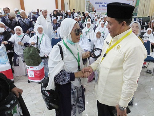 Sekda Tanjung Balai Apresiasi Pelayanan Jamaah Haji Sumut