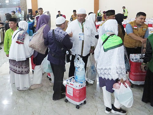 Foto Kloter 10 Tiba Di Asrama Haji Medan Dari Tanah Suci